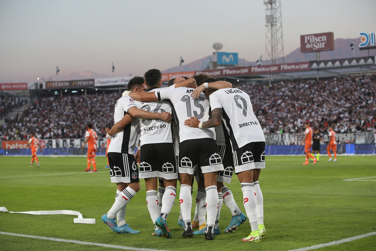 Colo Colo jugará ante Universidad Católica con camiseta especial