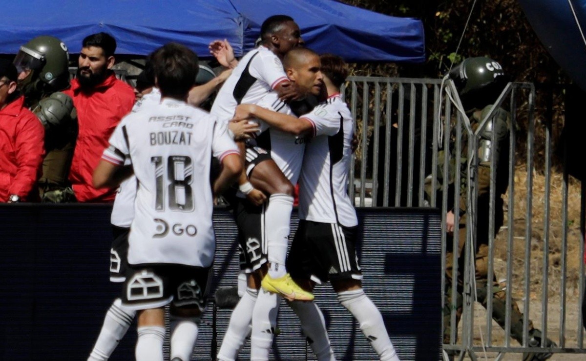 (Resumen) Colo Colo tumbó al líder Huachipato y sumó de a tres puntos