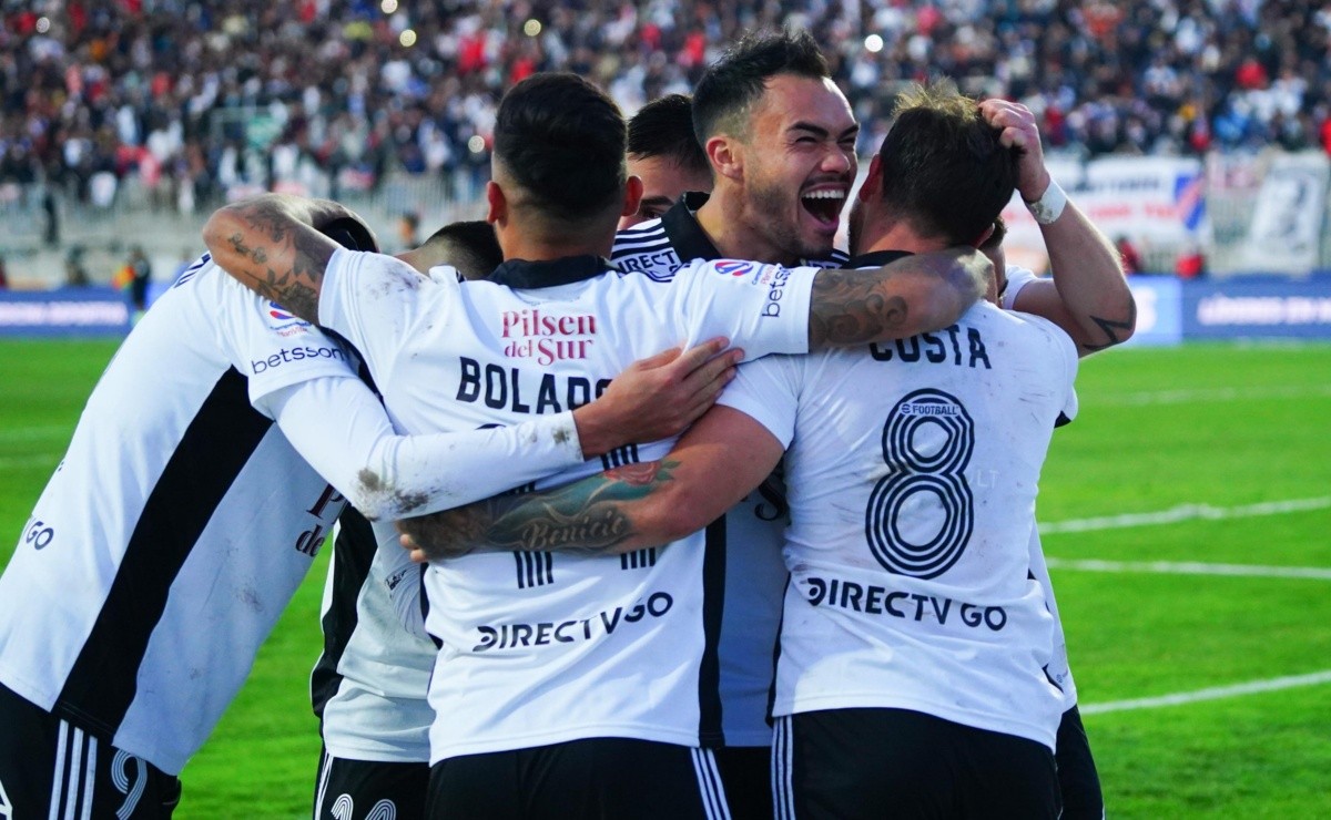 (Goles) Colo Colo gana a último minuto y se mantiene líder del torneo