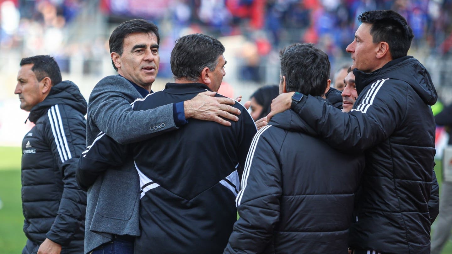 Colo Colo deja ir a dos jugadores que reforzarán elencos de Primera B
