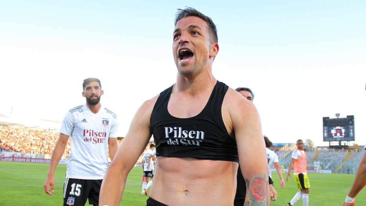 (Goles) Colo Colo venció a Wanderers y nuevamente es líder