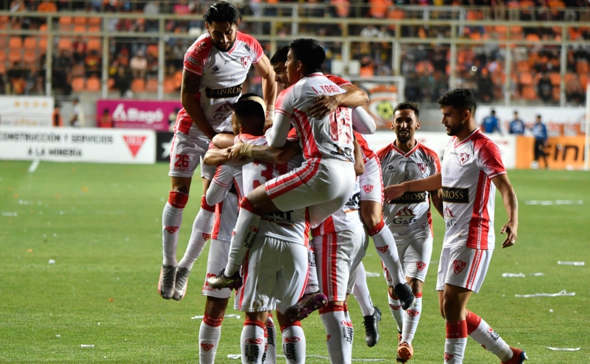(Goles) Copiapó golea a Cobreloa y logró un histórico ascenso a Primera