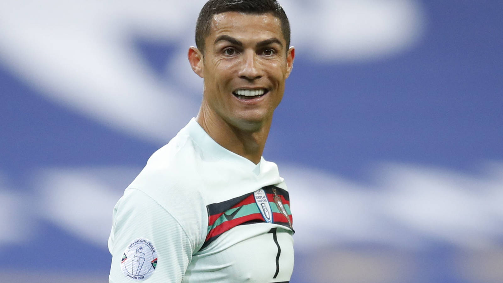 «Arrogante irrespetuoso»: Ministro de Deportes italiano en contra de Cristiano Ronaldo