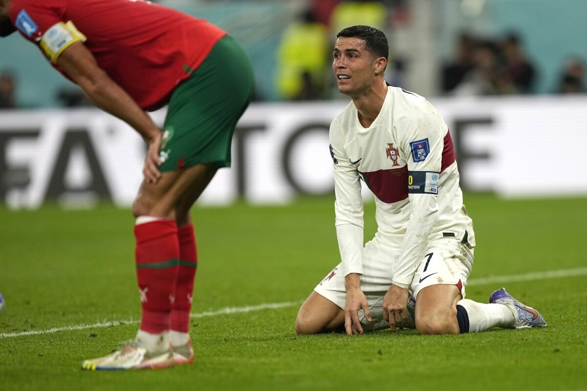 Cristiano Ronaldo se fue llorando a camarines tras eliminación de Portugal