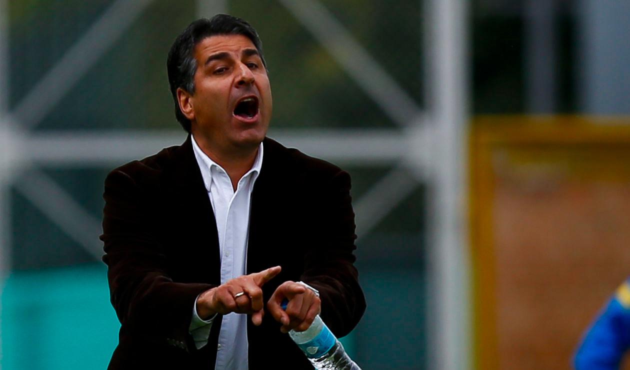 Universidad de Chile confirmó la llegada del DT Santiago Escobar