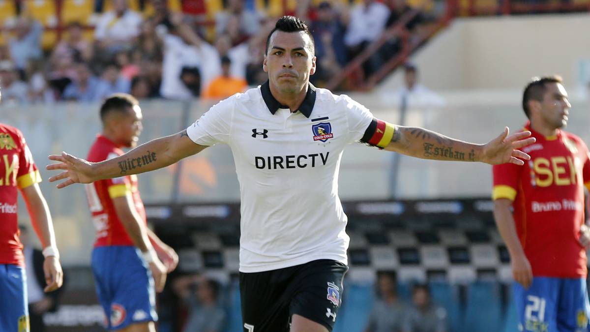 Esteban Paredes confirma su retiro para fin de año