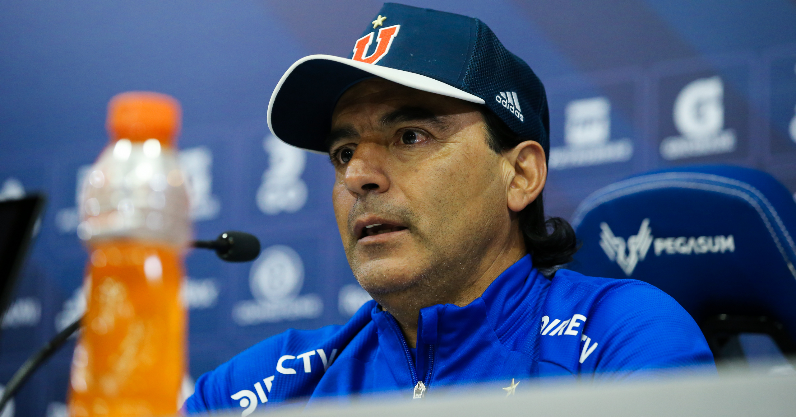 Tras renuncia de Valencia, la ‘U’ se contactó con ex ayudante de Sampaoli