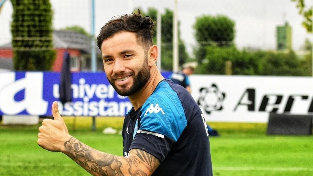 Eugenio Mena suena para reforzar Universidad de Chile