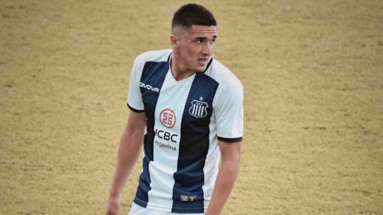 Colo Colo retomará negociaciones por Favio Cabral
