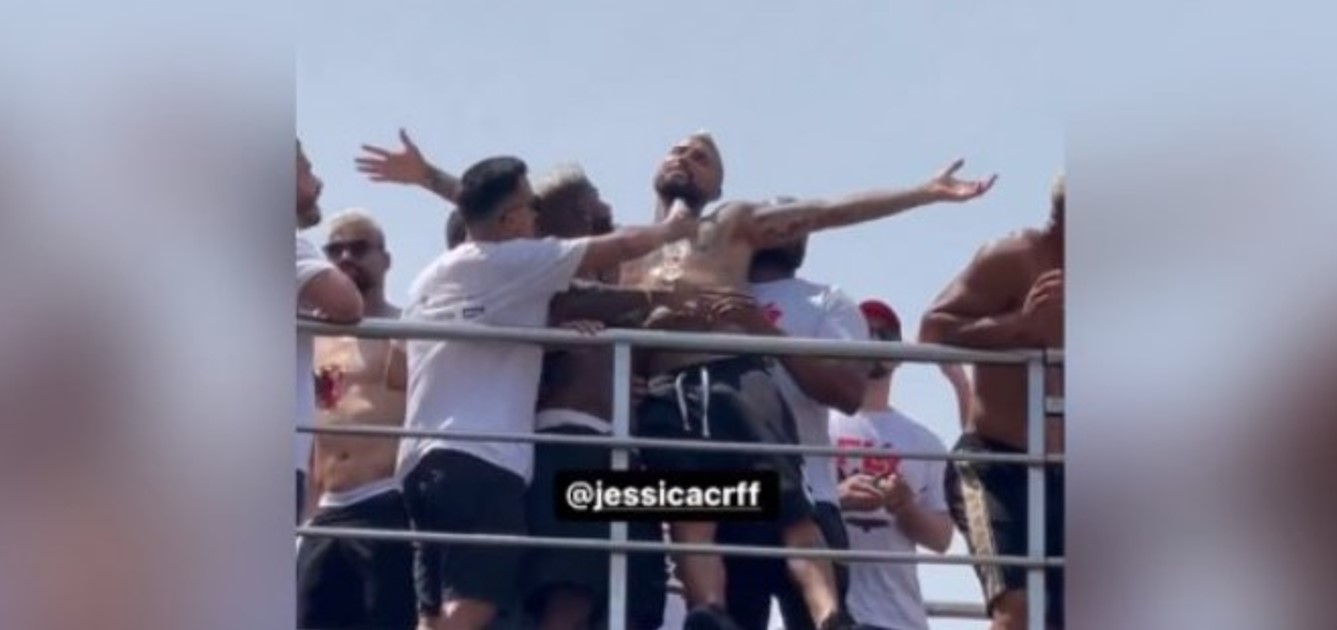 Video: Viralizan desenfrenado festejo de Vidal en el desfile de Flamengo