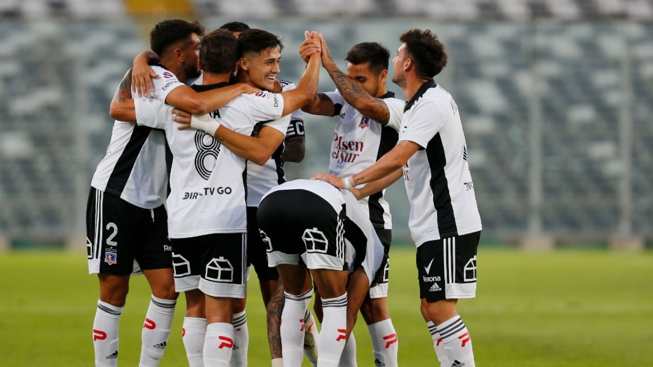 Con novedades: La Formación de Colo Colo para enfrentar a Unión Española