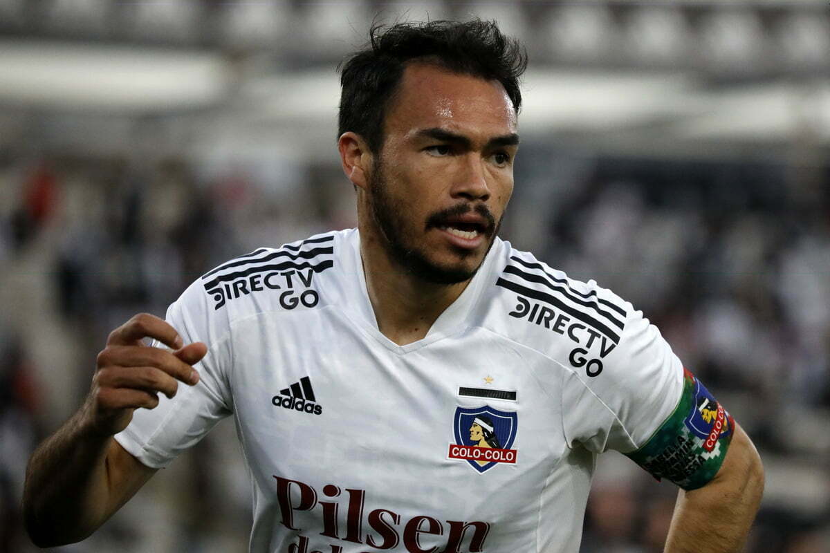 «En Colo Colo me enseñaron que los clásicos se ganan»: Suazo palpita el Superclásico
