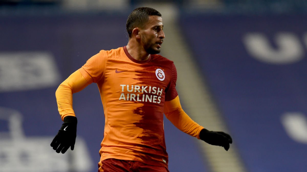 Jugador del Galatasaray con riesgo de perder un ojo por accidente
