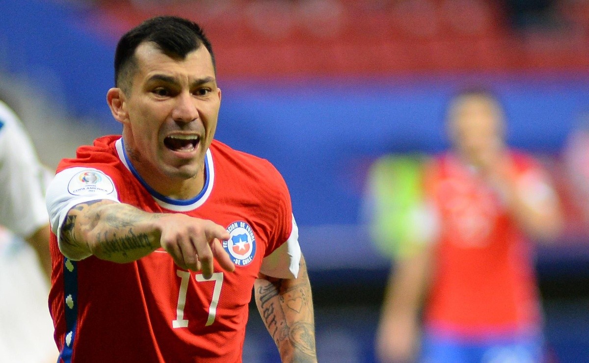 «Tiene que ser ahora ya»: Gary Medel y su posible llegada a Boca Juniors