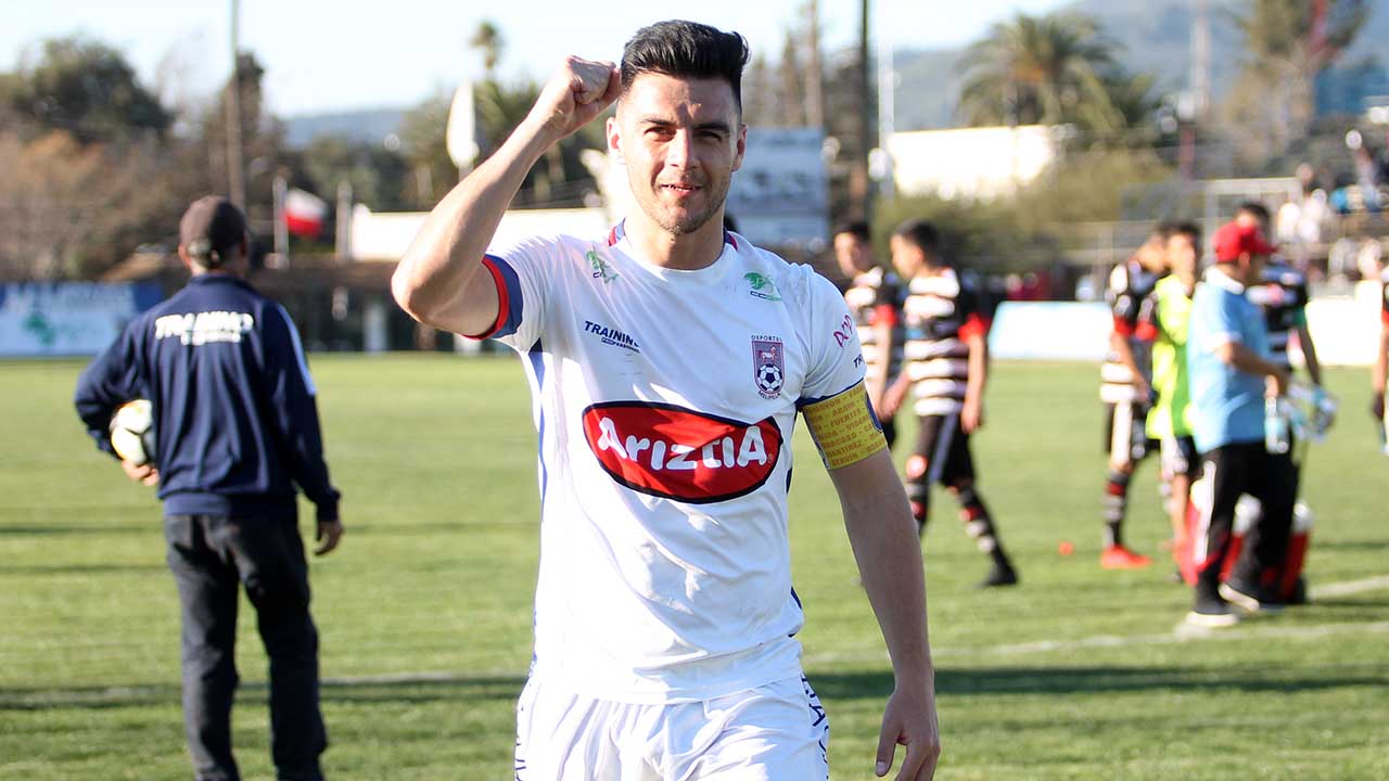 «La plata derrumba todo»: Capitán de Melipilla contra ex compañeros
