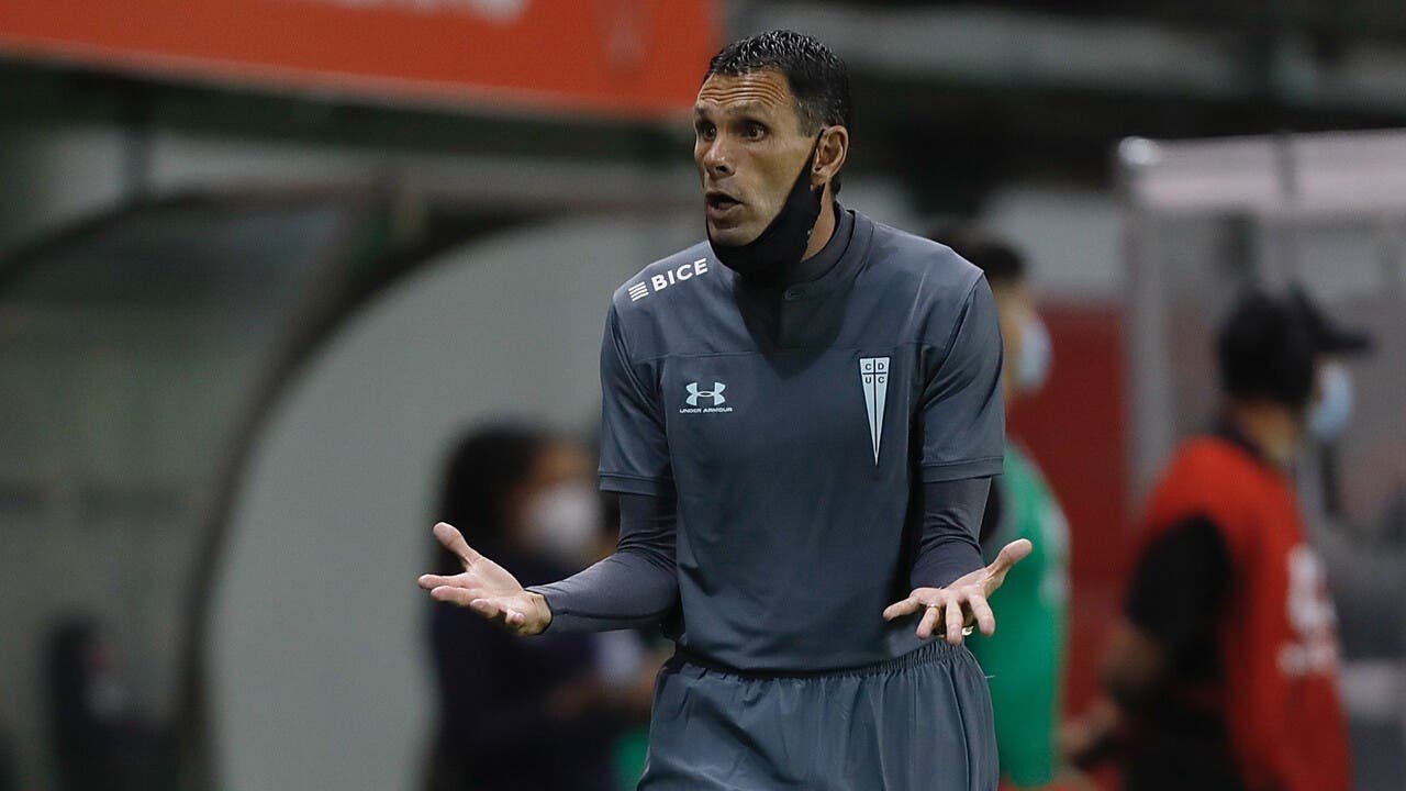 Poyet aseguró que estaba «en camino» del tetra en Católica