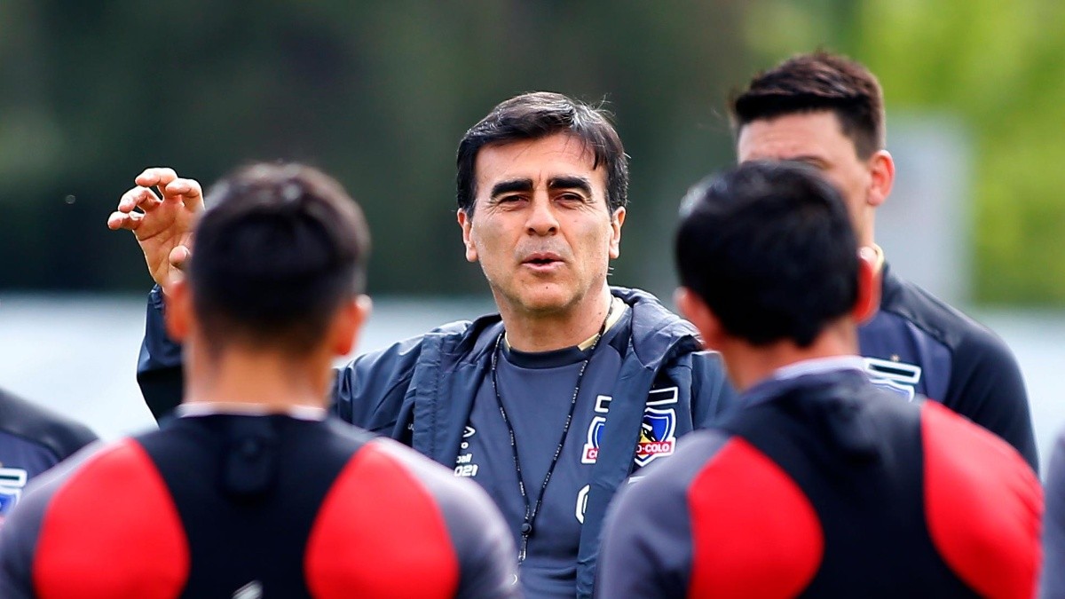 Estas son las posiciones que Gustavo Quinteros quiere reforzar