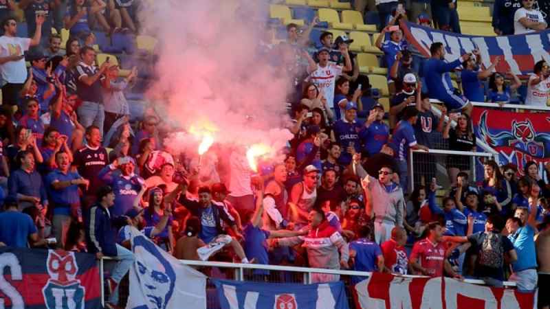Estadio seguro castiga a los hinchas de Universidad de Chile