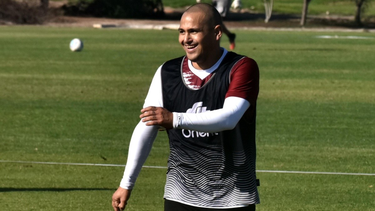 Humberto Suazo renovó con Deportes La Serena