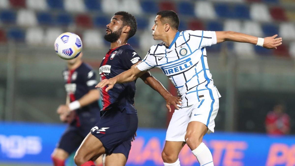 Inter de Milán quedó rozando la corona y condenó a Crotone al descenso