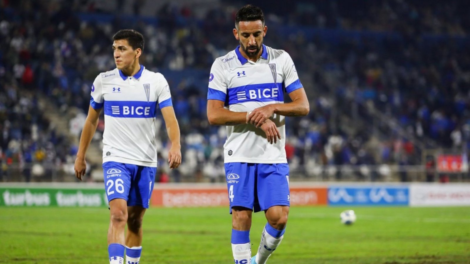 Revelan el castigo de Mauricio Isla por su expulsión ante O’Higgins