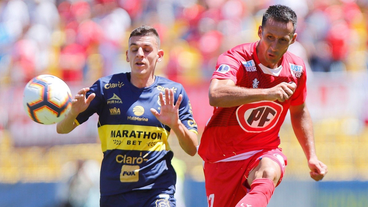 U. La Calera derrotó a Everton y alcanzó a U. Católica