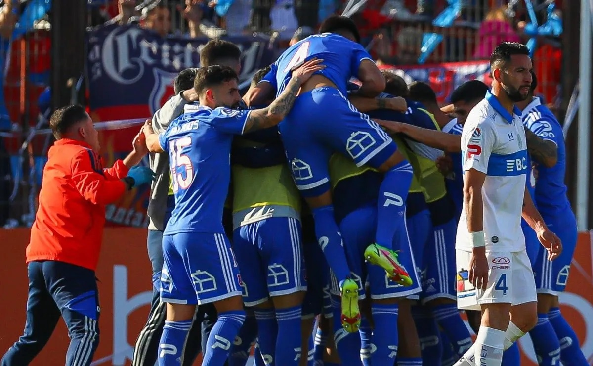 (Resumen) La ‘U’ venció a la UC y se quedó con la primera opción en Copa Chile