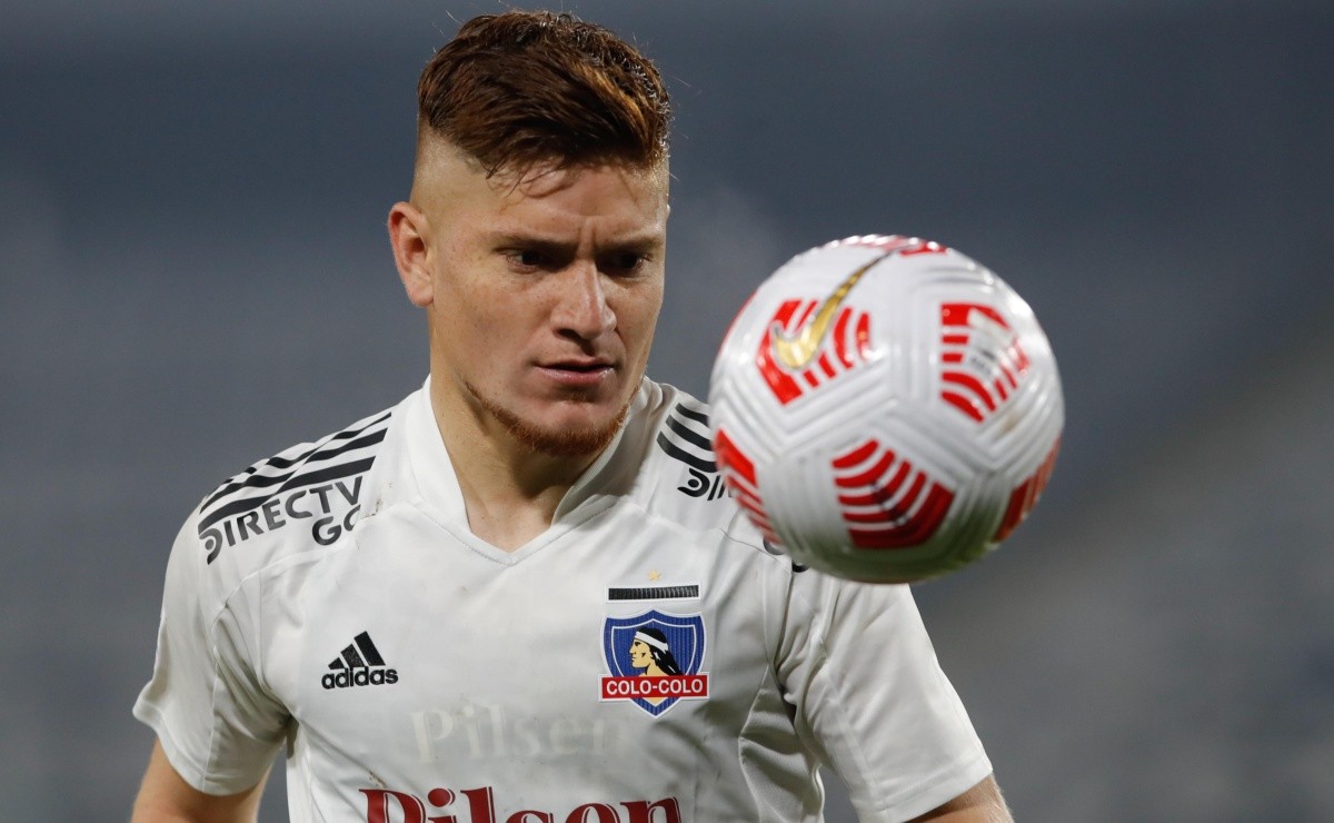 Cristóbal Jorquera: «Creo que Leo Gil se siente incómodo jugando de 10»