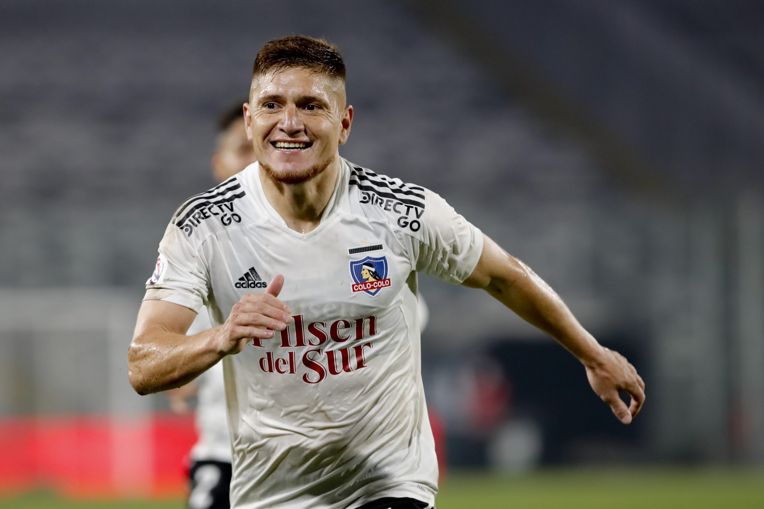 Revelan que Universidad de Chile sondeó a Leonardo Gil