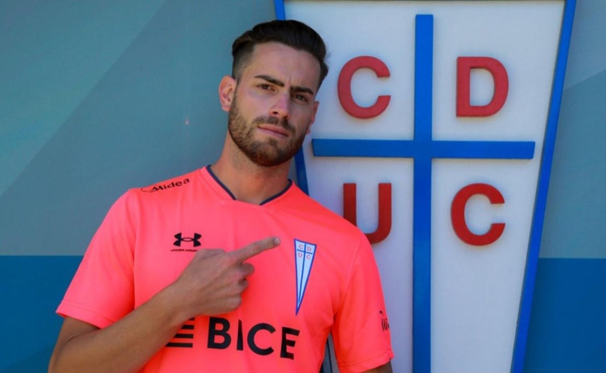 Lucas Melano fue presentado como nuevo refuerzo de U. Católica