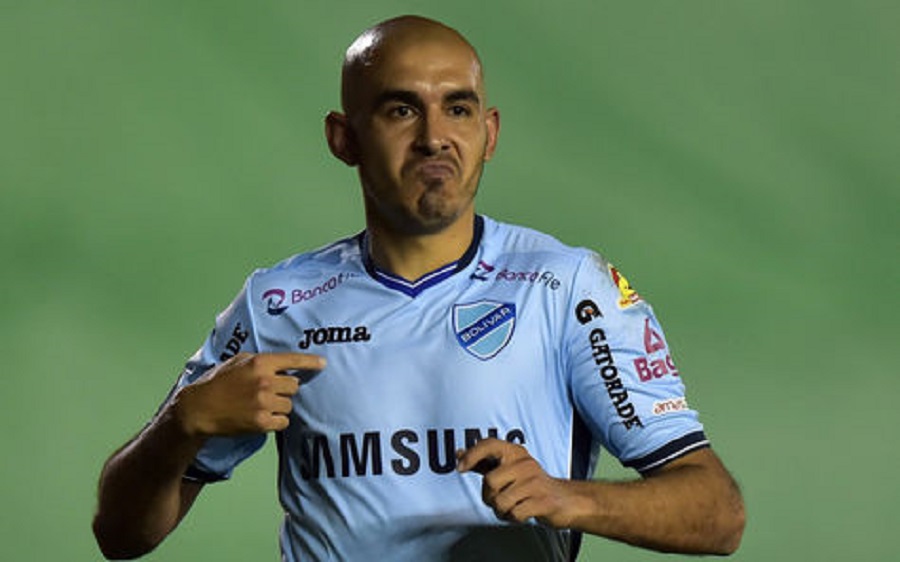 Llego Riquelme a la U