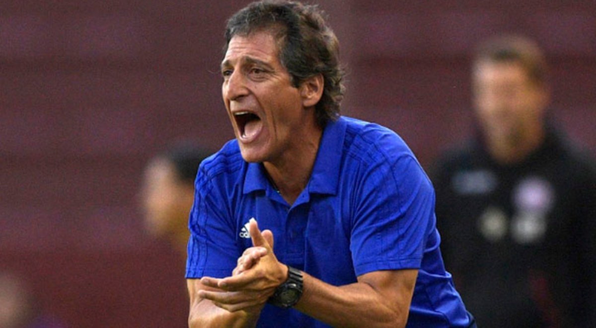 Alianza Lima anunció a Mario Salas como su nuevo DT