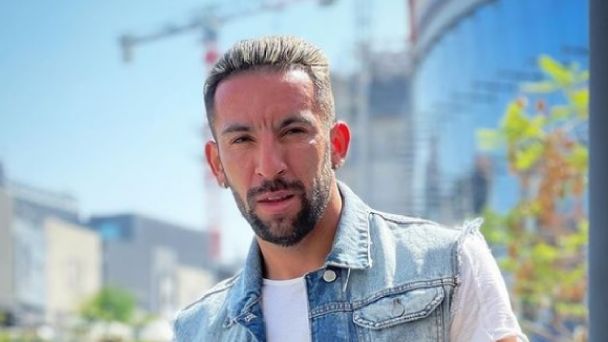 «El camarín se viste de gala»: Hinchas trolean a Isla por tuit de la UC