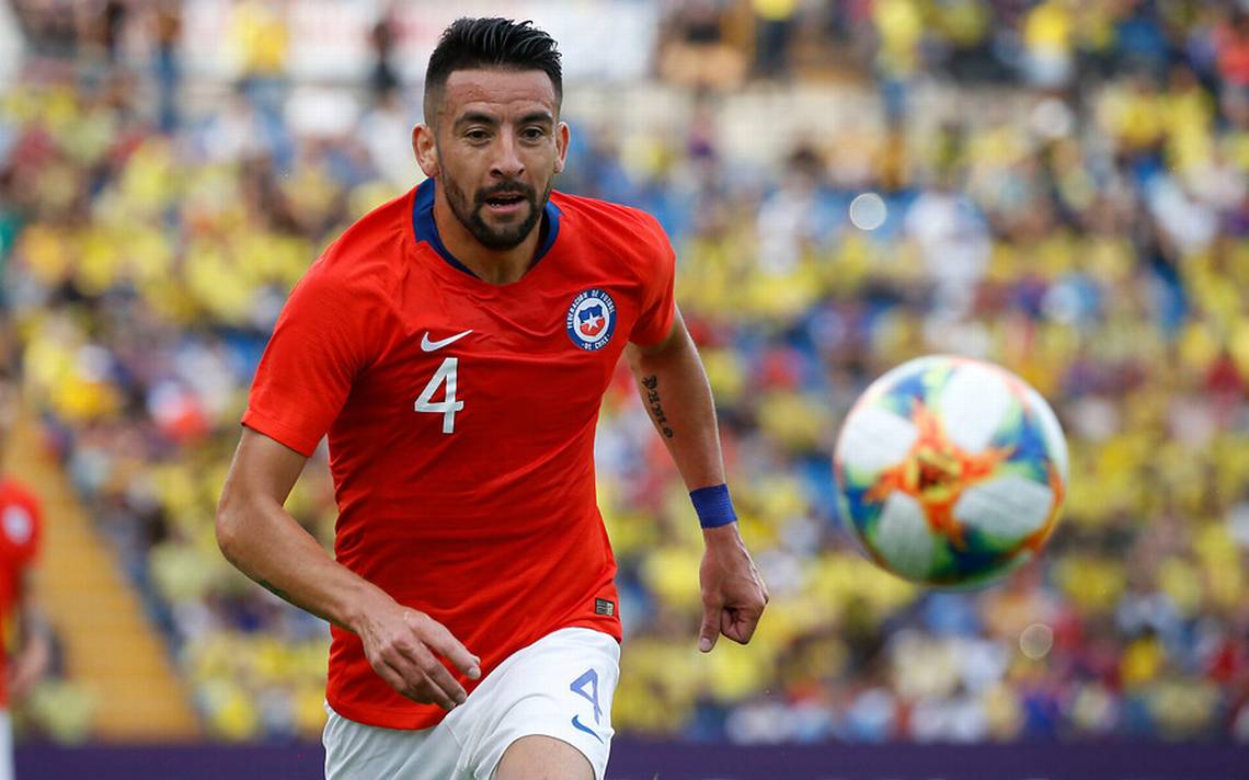¿Mauricio Isla llega a Boca Juniors?