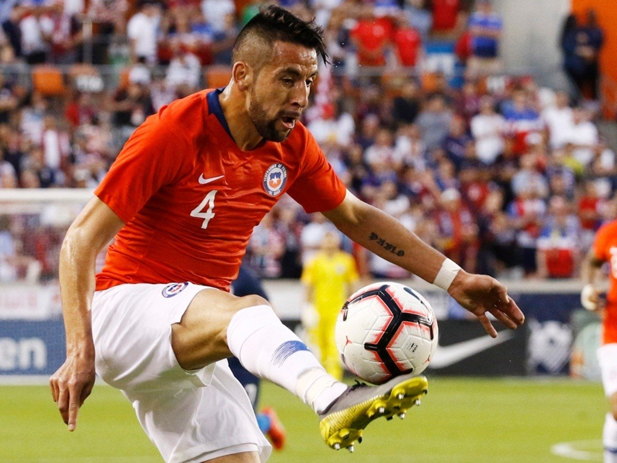 Aseguran que Mauricio Isla ficharía por importante equipo brasileño