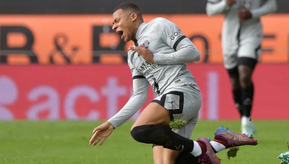 Mbappé abandonó lesionado duelo del PSG a dos semanas del Mundial