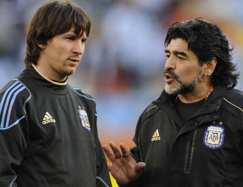 Barcelona deberá pagar millonaria multa por homenaje de Messi a Maradona