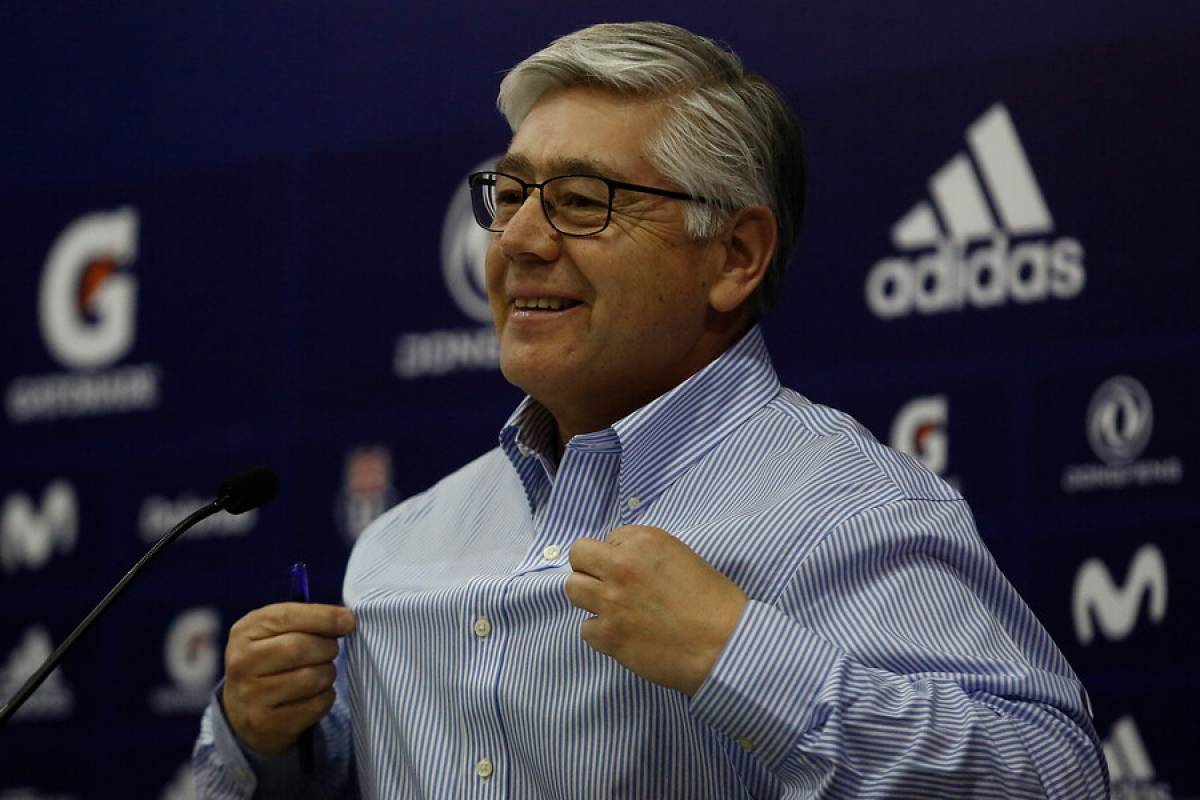 Detalles: José Luis Navarrete renuncia a Azul Azul