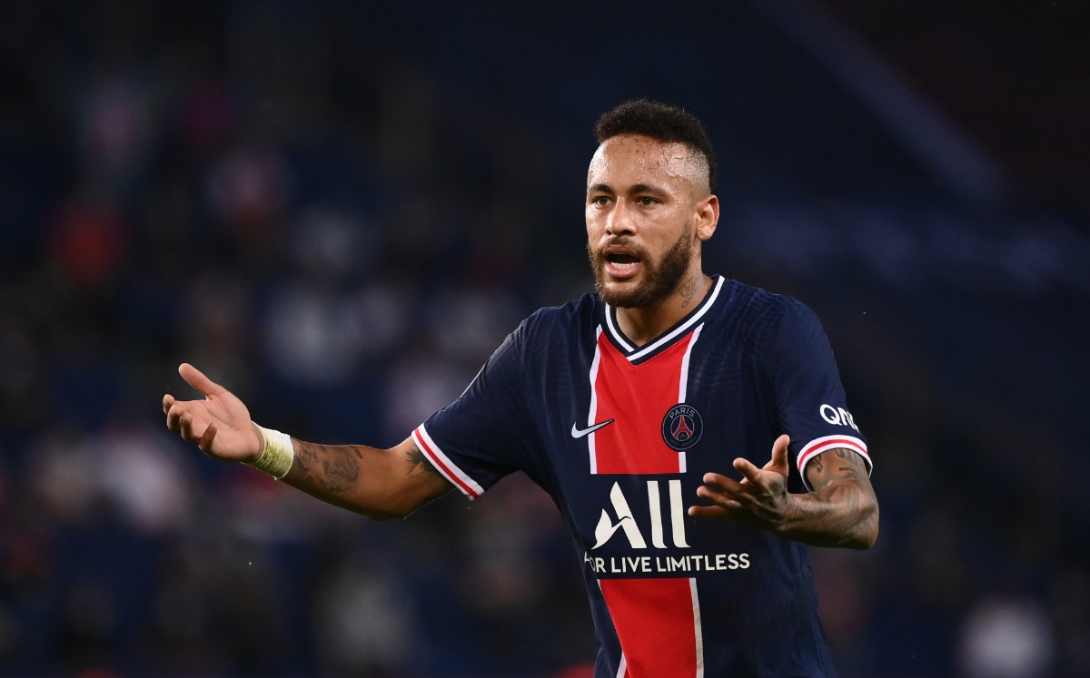 Neymar protagonizó tensa discusión en el camarín de PSG