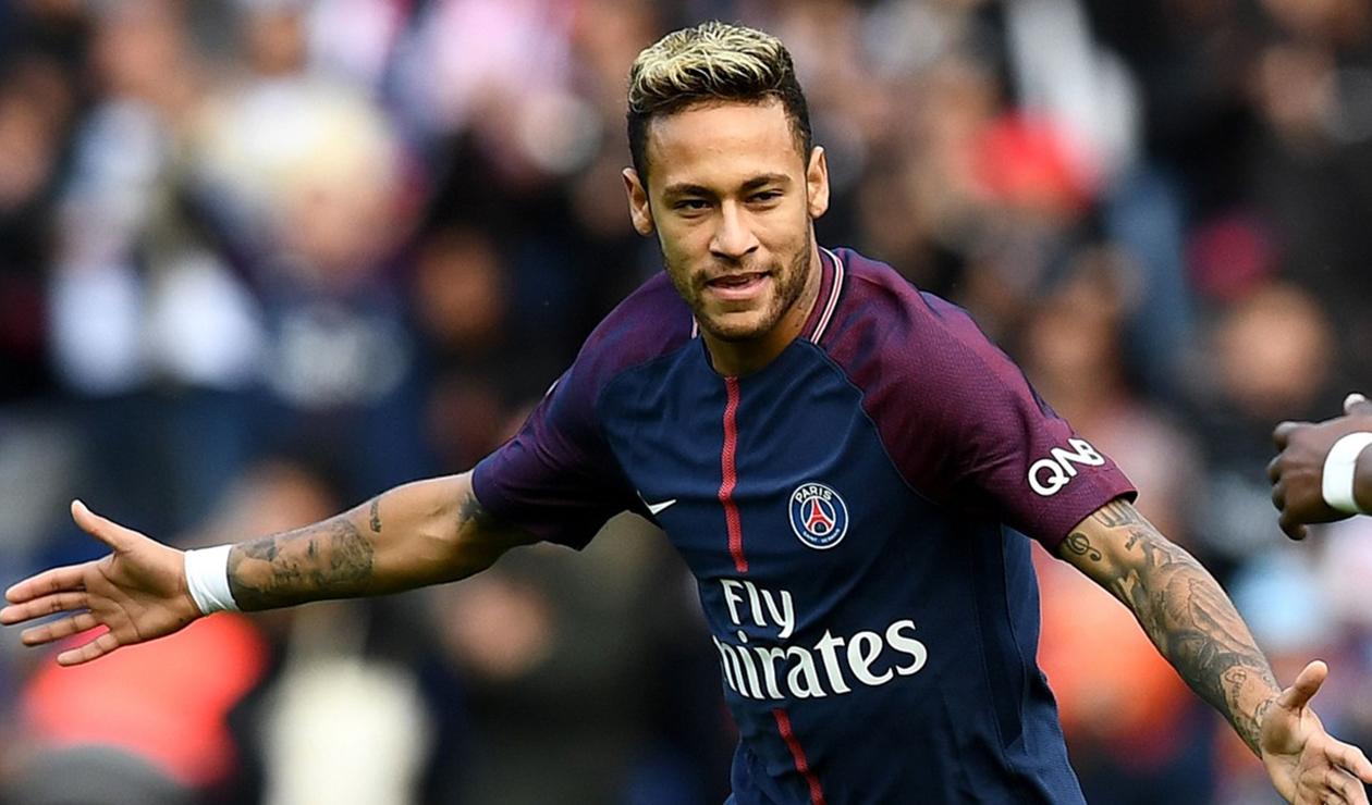 Neymar publica polémicas fotografías en medio de la cuarentena