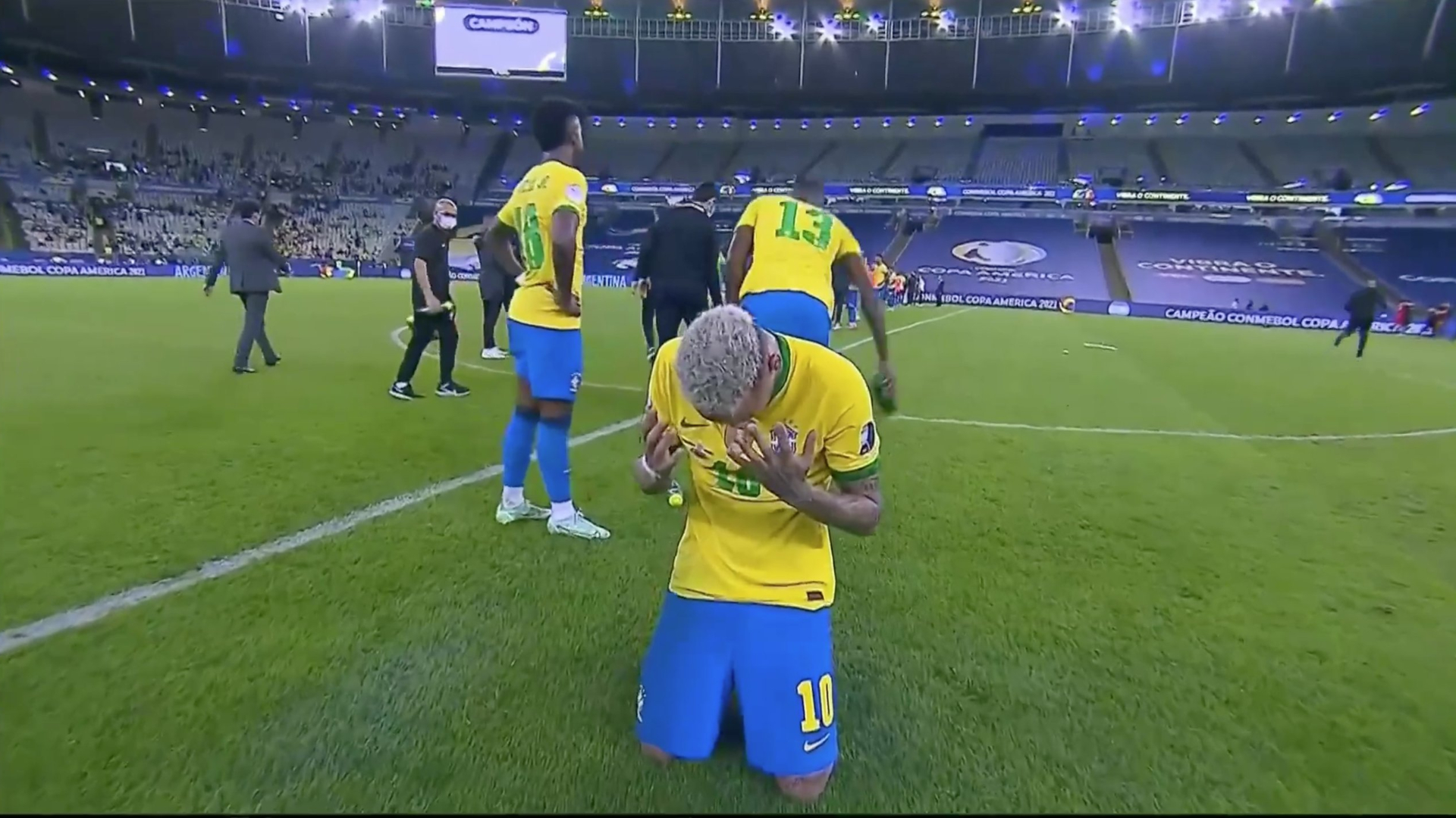 El inconsolable llanto de Neymar tras perder la final de Copa América
