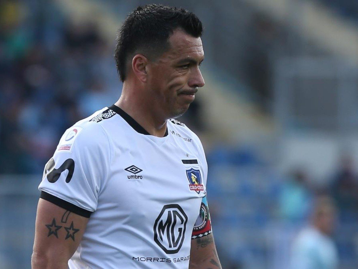 Esteban Paredes planea jugar infiltrado para salvar a Colo Colo
