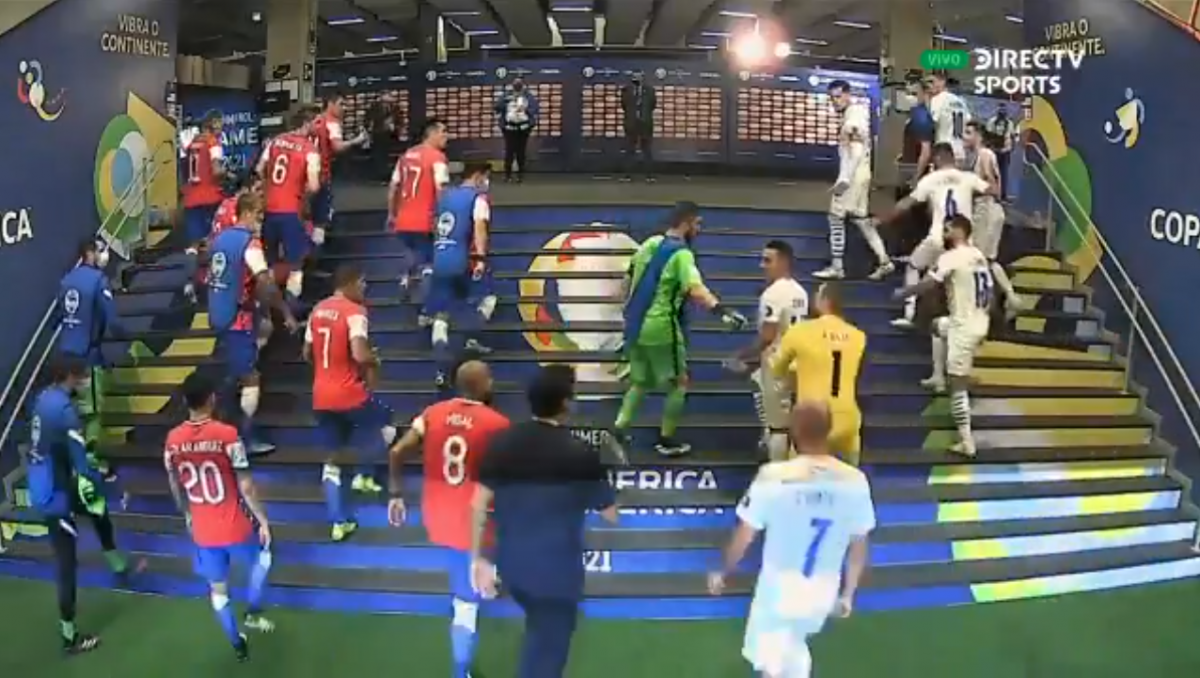 Pelea en el intermedio del partido marcó la derrota de Chile ante Paraguay