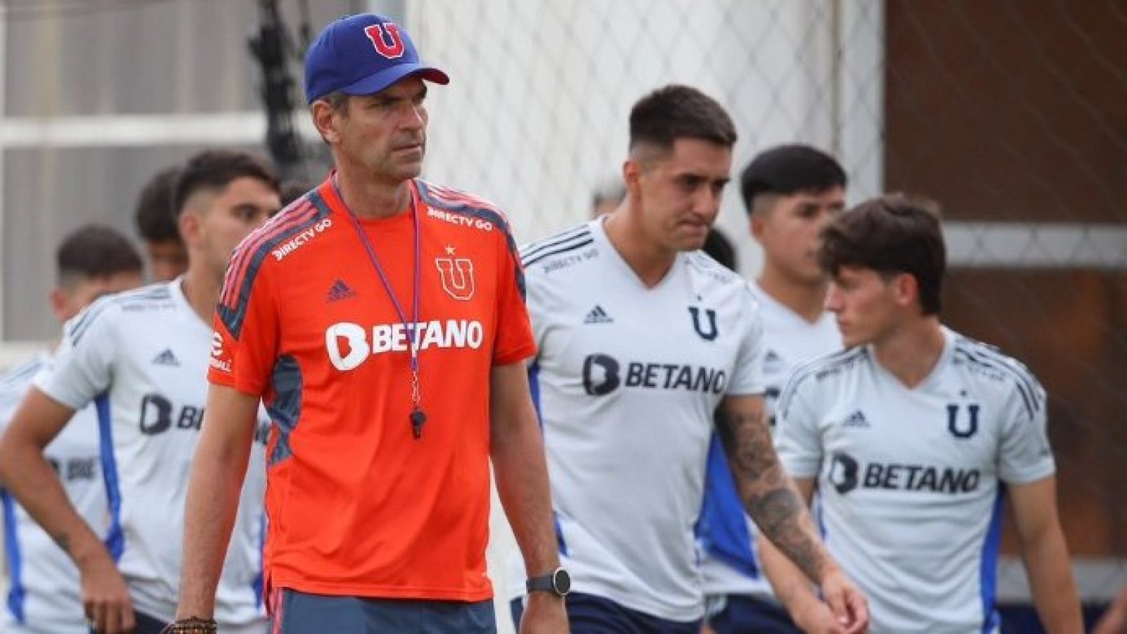 Pellegrino podría volver a jugar con tres delanteros para el Superclásico