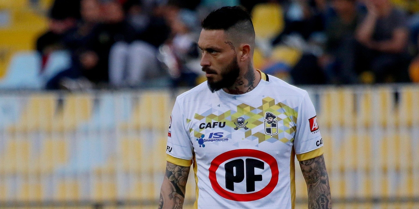 Mauricio Pinilla se retira del fútbol profesional