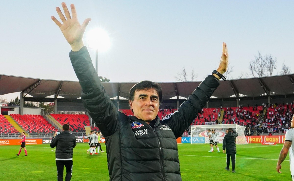 Quinteros reacciona al ver que Colo Colo está a 2 partidos de ser campeón