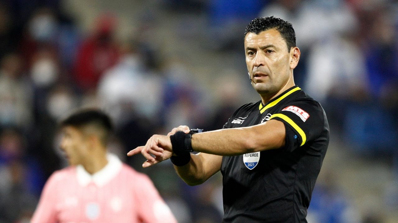 «Un desastre su arbitraje»: La furia de los hinchas de River Plate contra Roberto Tobar