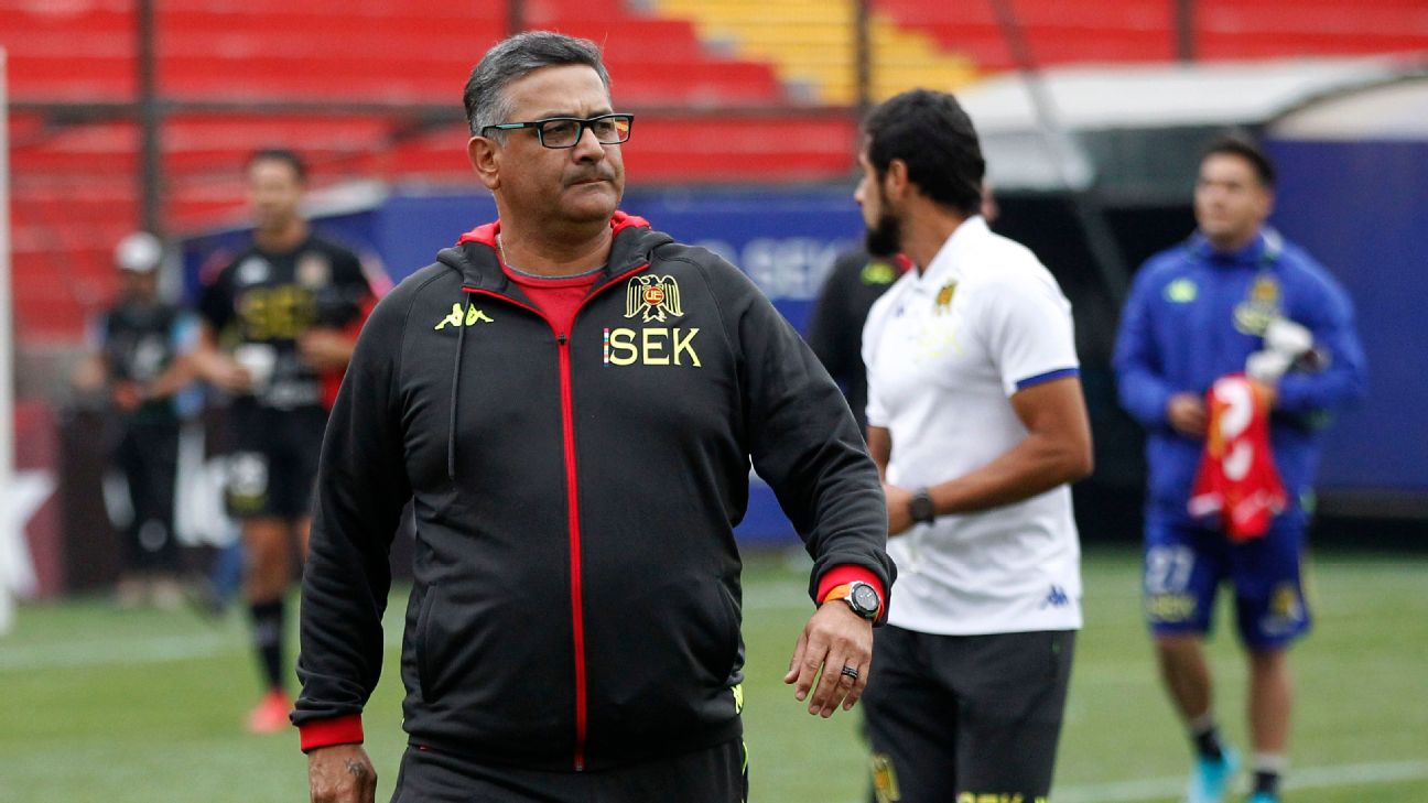 Unión Española despide a su técnico Ronald Fuentes