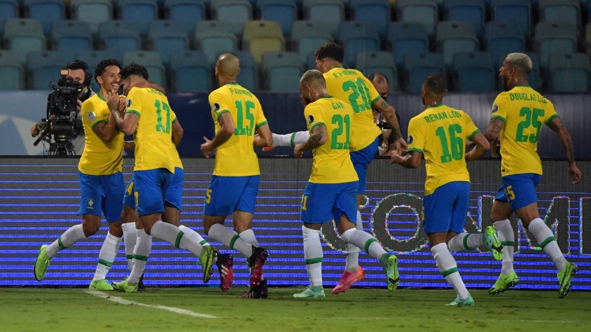 Brasil entrenó con tres jugadores menos para su partido con la Roja