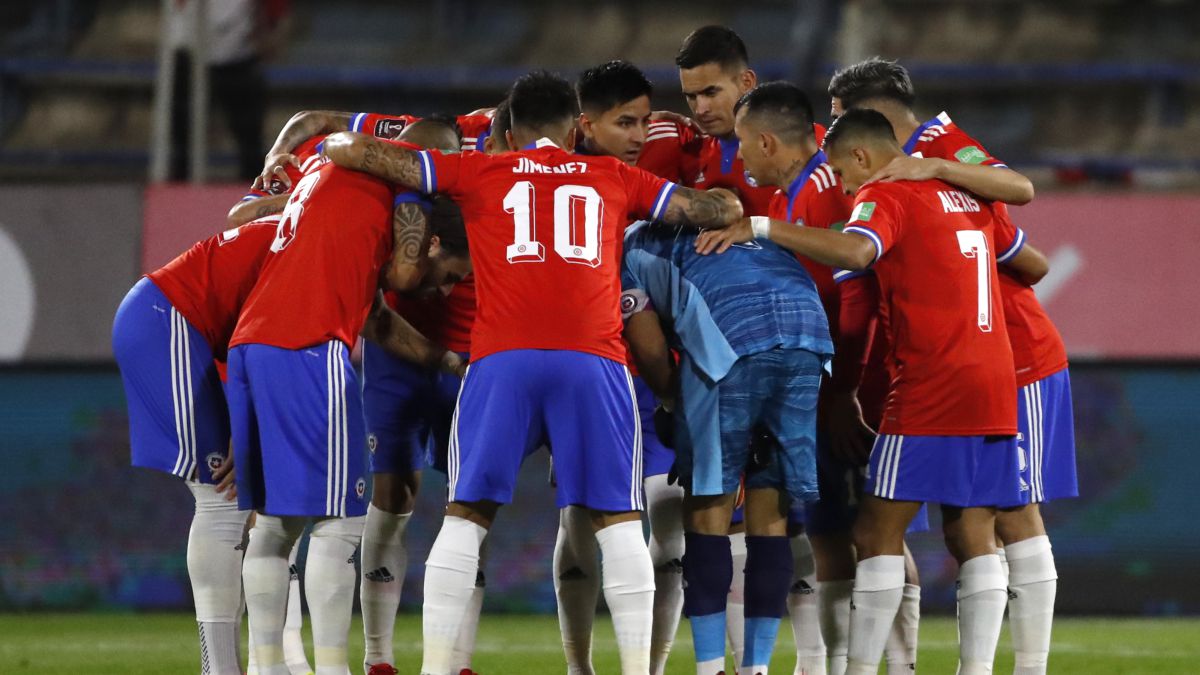 Tres jugadores de La Roja quedaron suspendidos para duelo con Bolivia